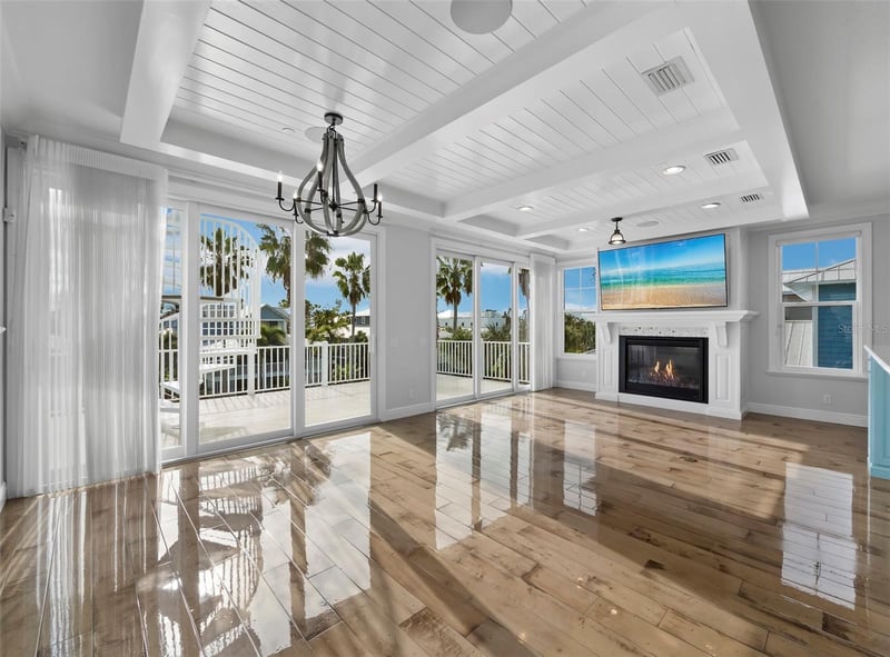 333 Firehouse Ct, Longboat Key, FL 34228