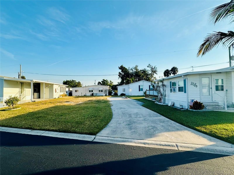 522 Centre St, Palmetto, FL 34221