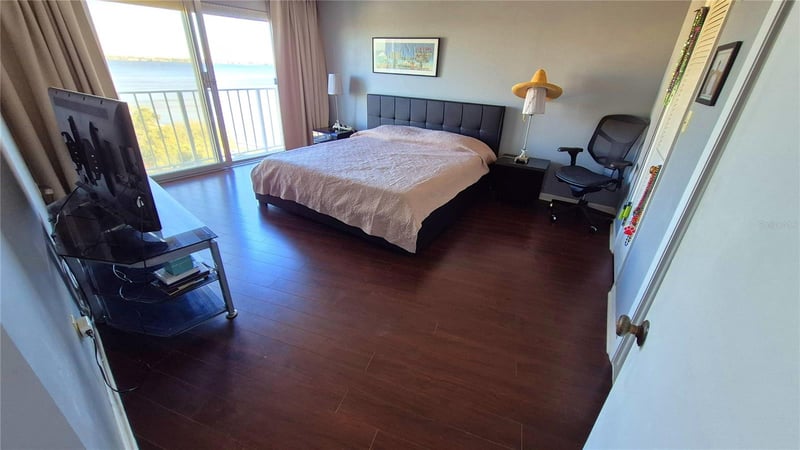 2611 Bayshore Blvd #806, Tampa, FL 33629