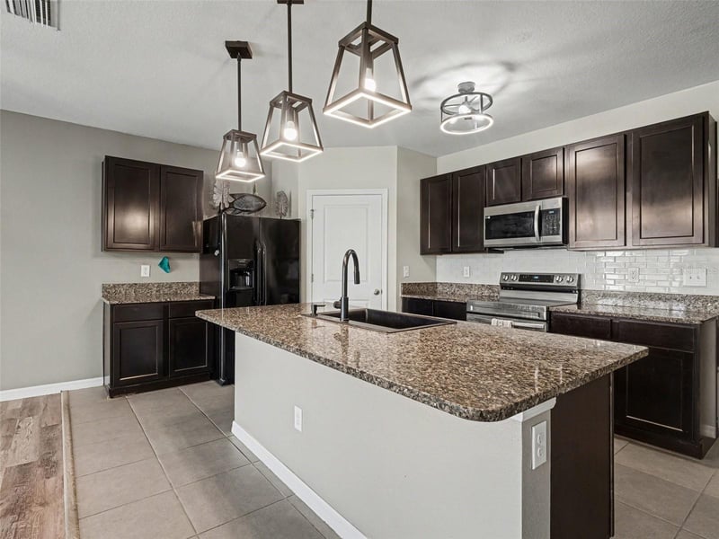 10626 Park Meadowbrooke Dr, Riverview, FL 33578