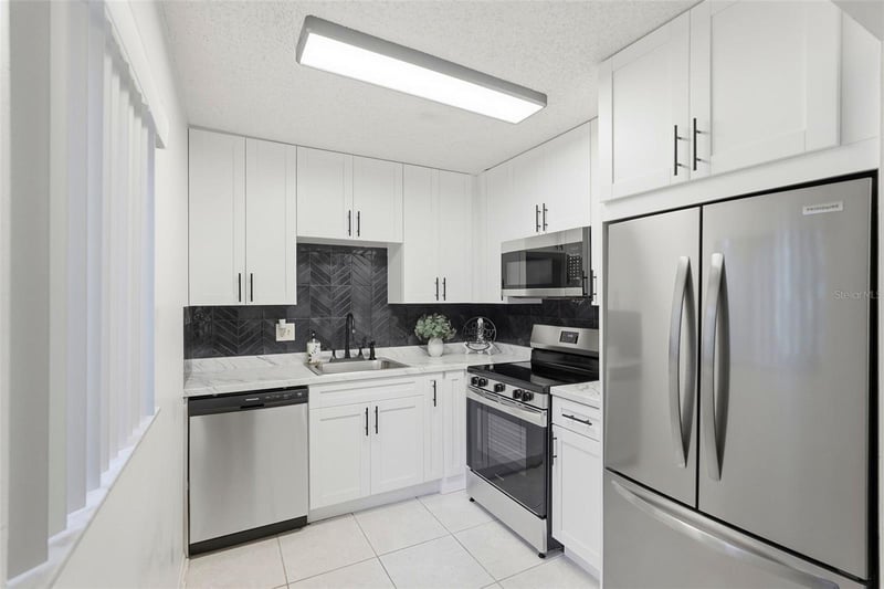 11707 Raintree Village Blvd #C, Temple Terrace, FL 33617