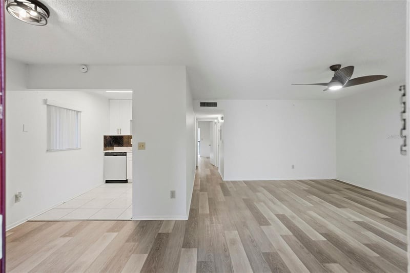 11707 Raintree Village Blvd #C, Temple Terrace, FL 33617