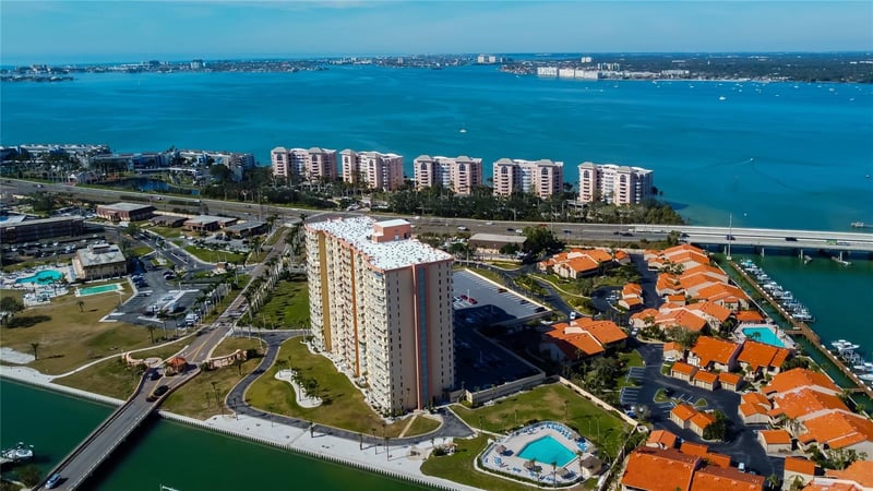 4900 Brittany Dr #608, St Petersburg, FL 33715