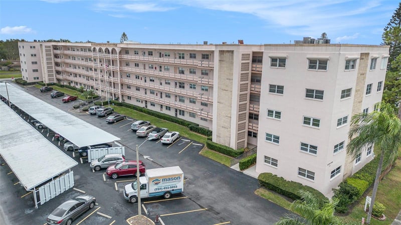 5623 80th St #211, St Petersburg, FL 33709