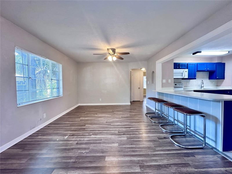 762 Paris Ave, St Petersburg, FL 33701