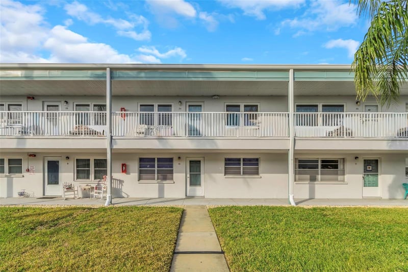 5246 81st St #24, St Petersburg, FL 33709