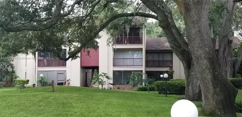 3824 Lake Dr #108, Tampa, FL 33614