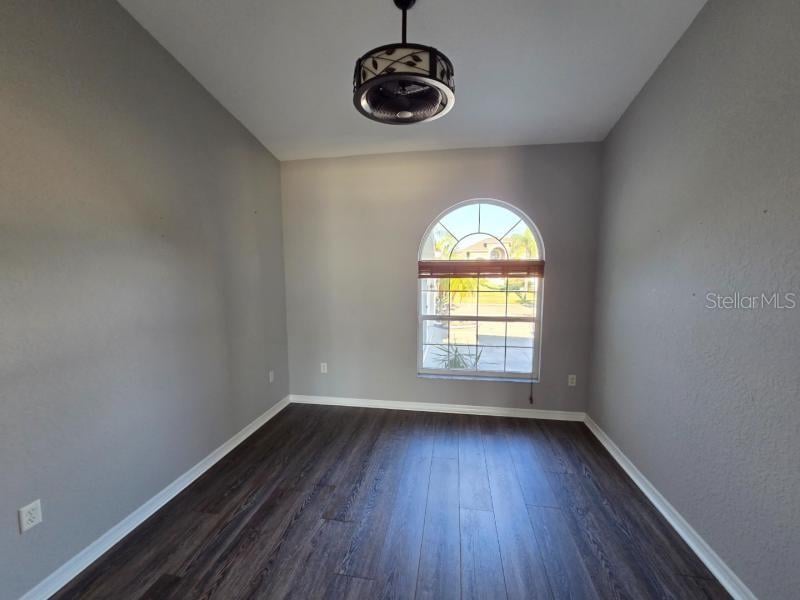 802 Bunker View Dr, Apollo Beach, FL 33572