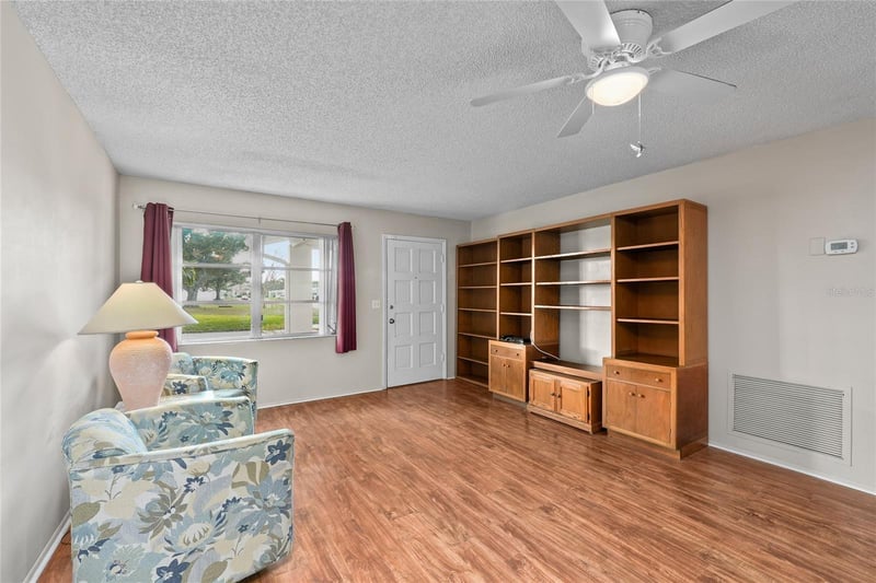 9315 42nd Way #5, Pinellas Park, FL 33782