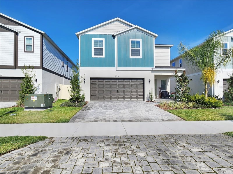 37114 Sagemoor Dr, Zephyrhills, FL 33541