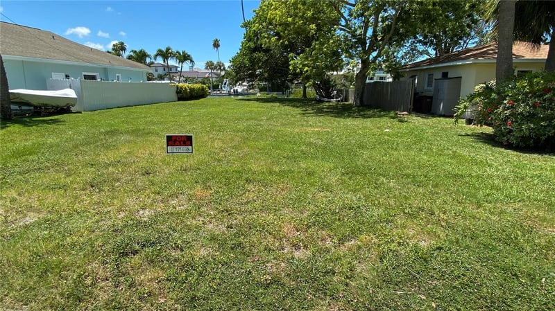 321 12th Ave, Indian Rocks Beach, FL 33785