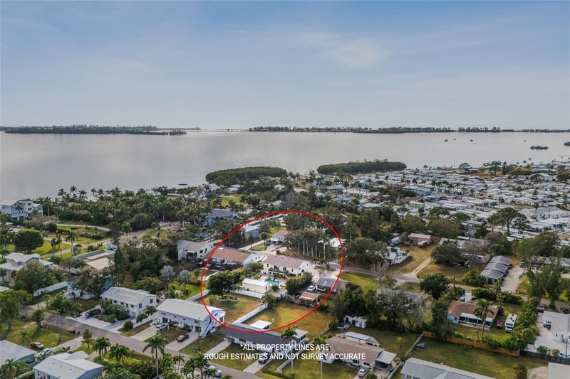4503-4505 102nd St, Bradenton, FL 34210