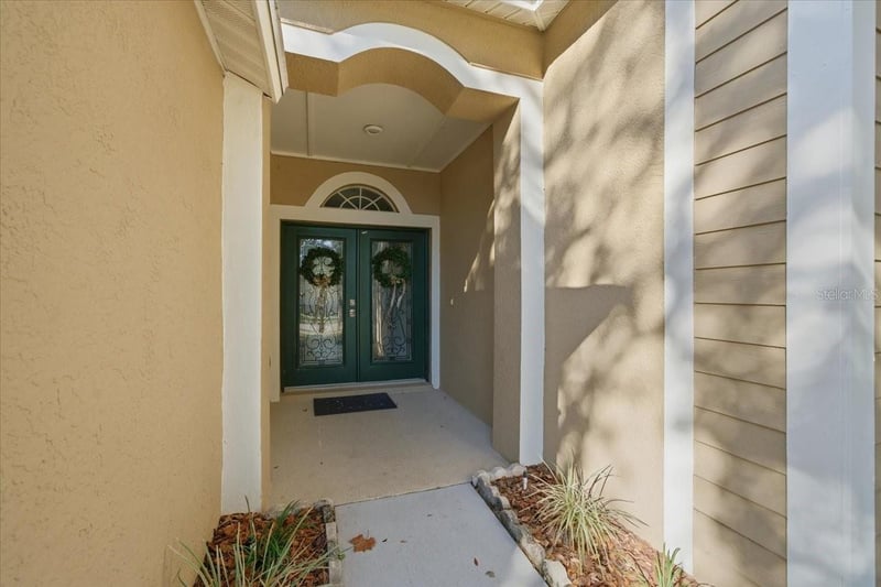 10124 Arbor Run Dr, Tampa, FL 33647