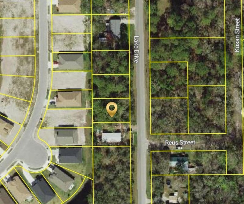 Lake Dr, New Port Richey, FL 34654