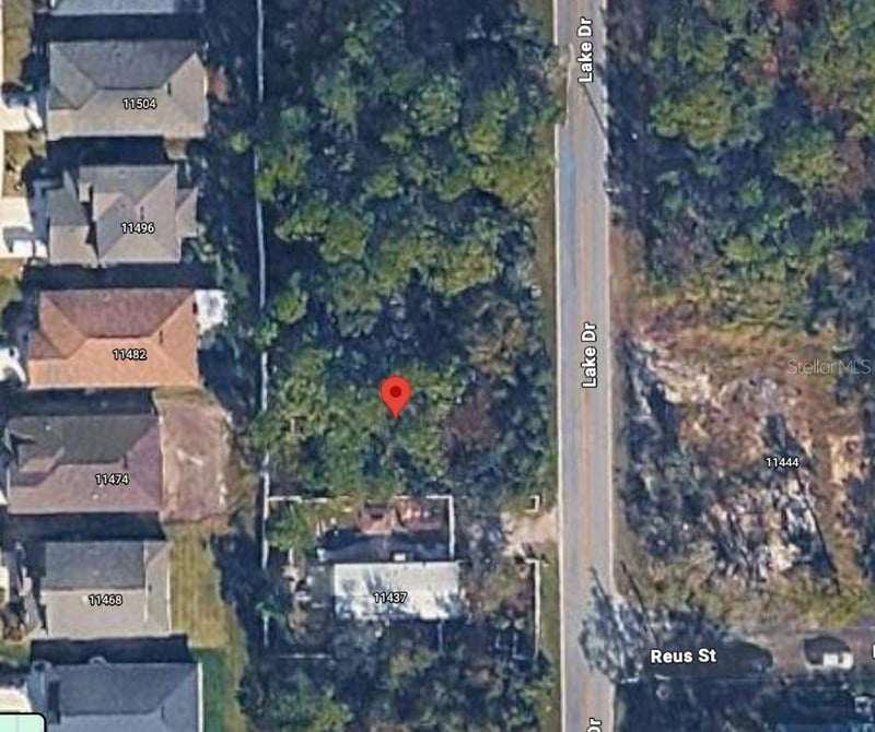Lake Dr, New Port Richey, FL 34654
