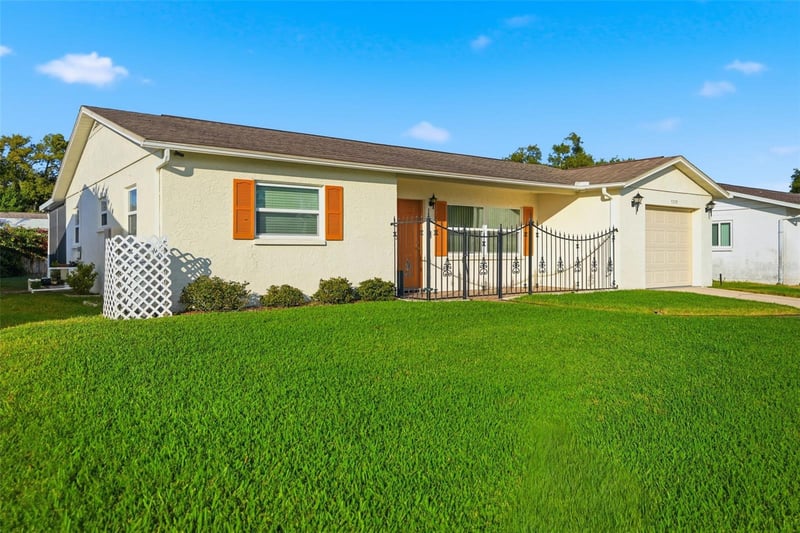 7329 Cay Dr, Port Richey, FL 34668