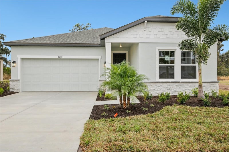 4940 Eagle Rock Dr, Wimauma, FL 33598