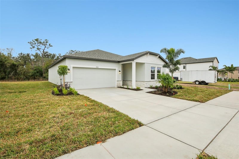 4940 Eagle Rock Dr, Wimauma, FL 33598