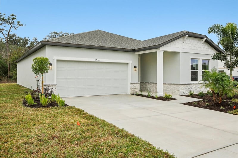4940 Eagle Rock Dr, Wimauma, FL 33598