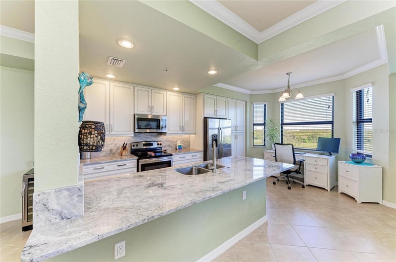 7121 River Hammock Dr #306, Bradenton, FL 34212
