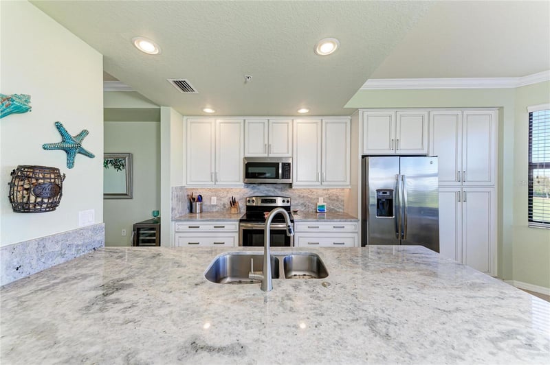 7121 River Hammock Dr #306, Bradenton, FL 34212