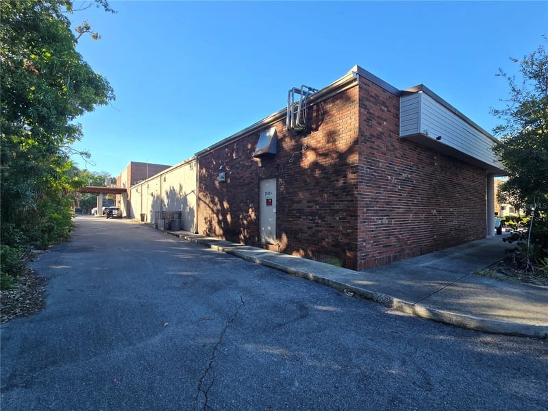 2601 Manatee Ave, Bradenton, FL 34205