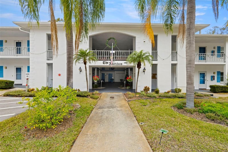 300 Clyde Ln #106, Dunedin, FL 34698