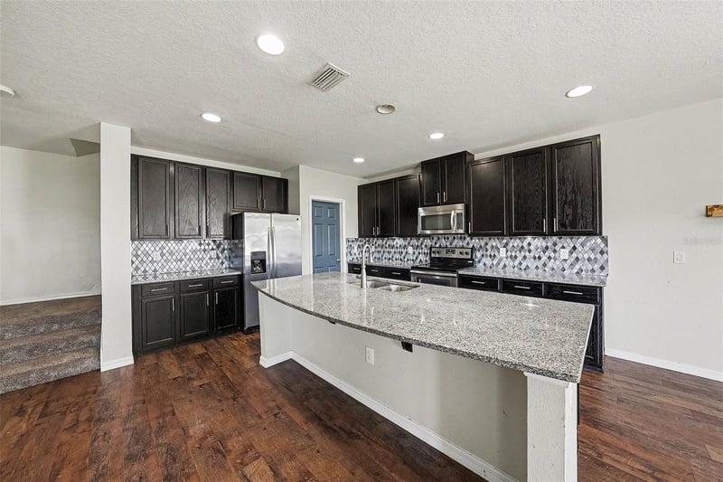 10233 Newminster Loop, Ruskin, FL 33573