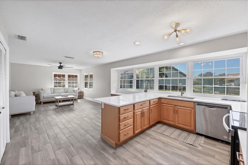4414 Turnberry Ct, Bradenton, FL 34210
