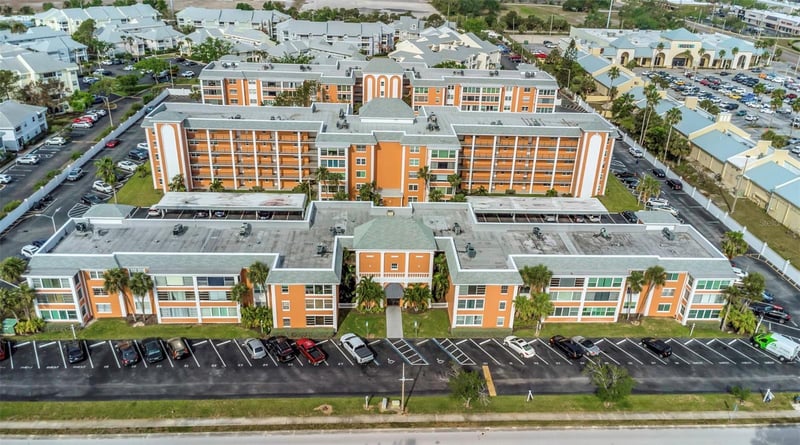 1900 68th St #110, St Petersburg, FL 33710