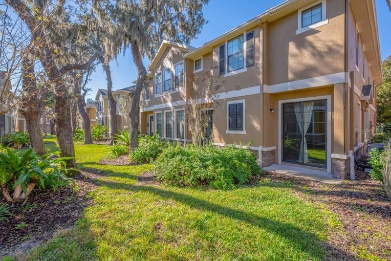 5722 Kinglethill Dr, Lithia, FL 33547