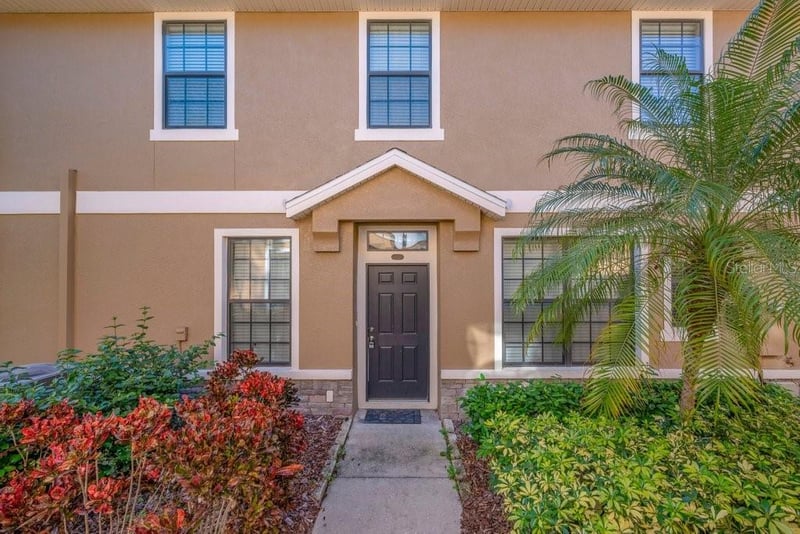 5722 Kinglethill Dr, Lithia, FL 33547