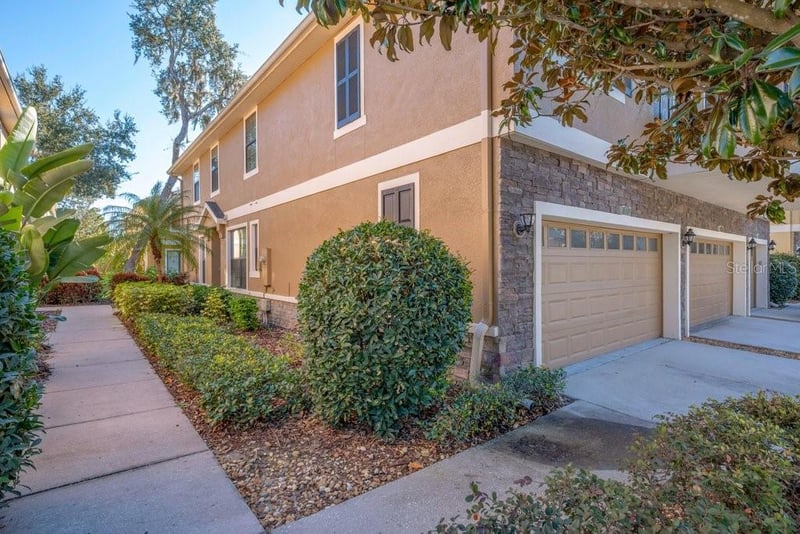 5722 Kinglethill Dr, Lithia, FL 33547
