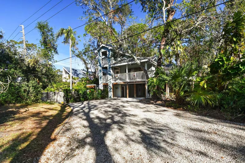 13837 76th Ave, Seminole, FL 33776