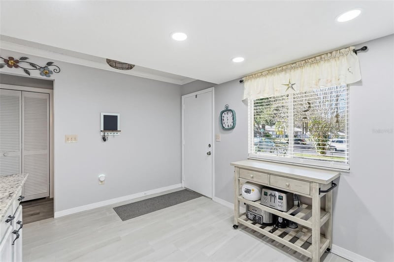 2948 Bancroft Cir #B, Palm Harbor, FL 34683