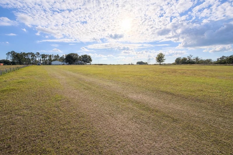, Dade City, FL 33525
