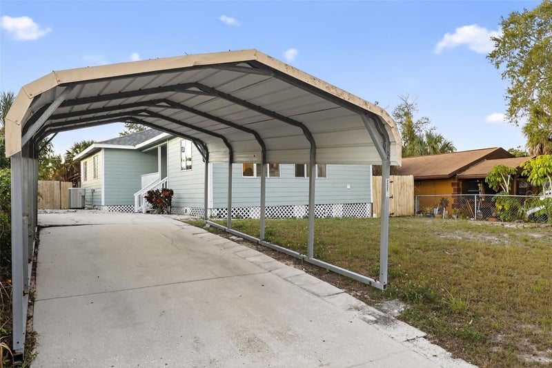 522 Morgan St, Tarpon Springs, FL 34689