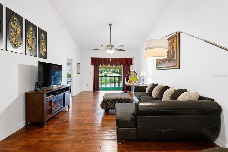 3203 Landmark Dr #2204, Clearwater, FL 33761