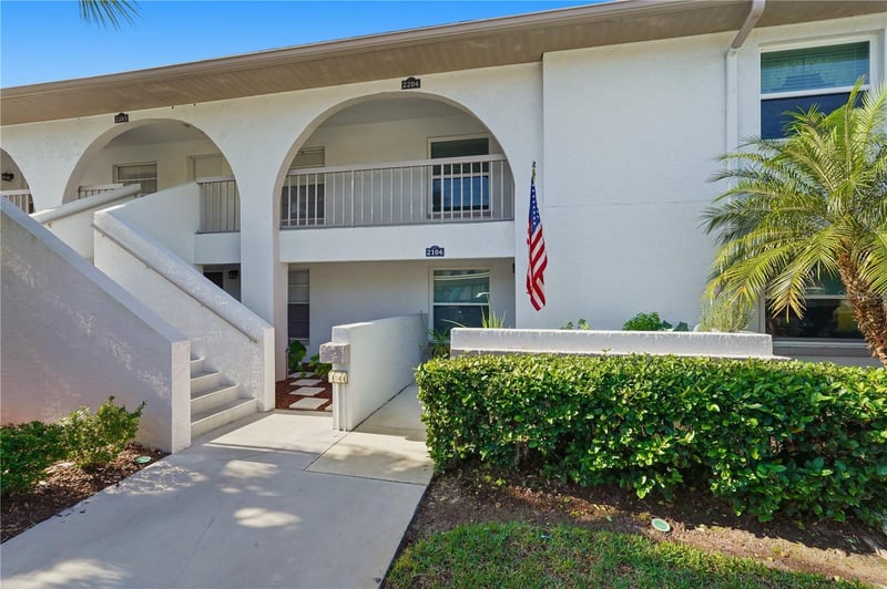 3203 Landmark Dr #2204, Clearwater, FL 33761