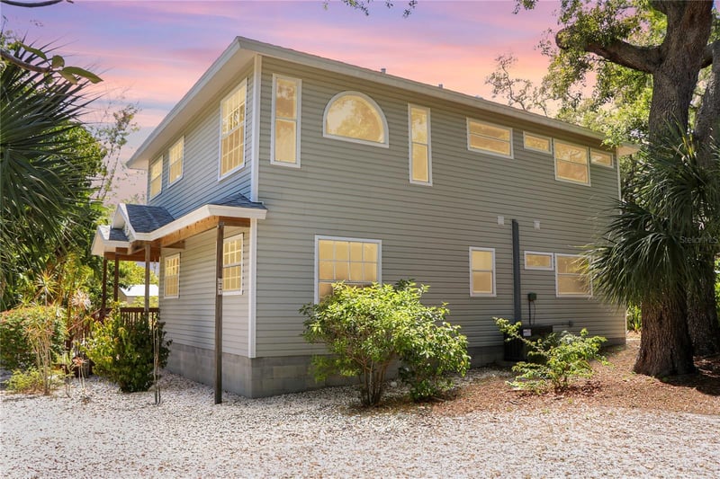 201 Georgia Ave, Crystal Beach, FL 34681