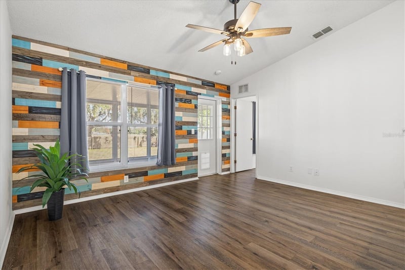 11203 2nd Ave, Bradenton, FL 34212