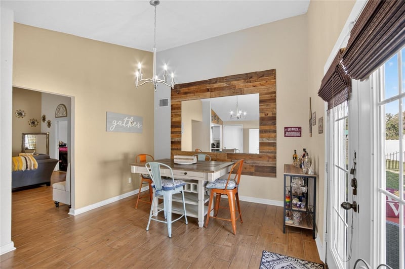 1009 Lenna Ave, Seffner, FL 33584