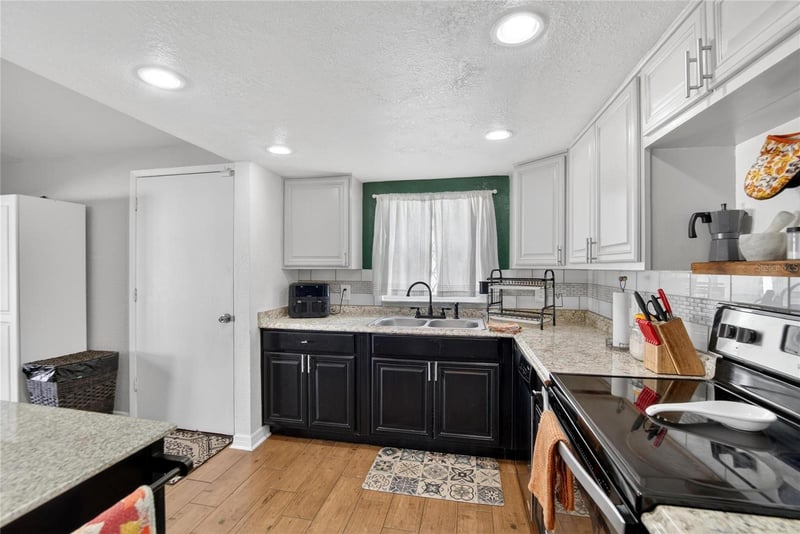 1009 Lenna Ave, Seffner, FL 33584