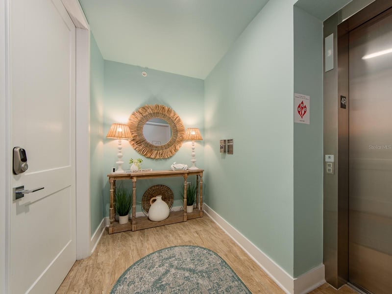 15 Avalon St #403, Clearwater Beach, FL 33767