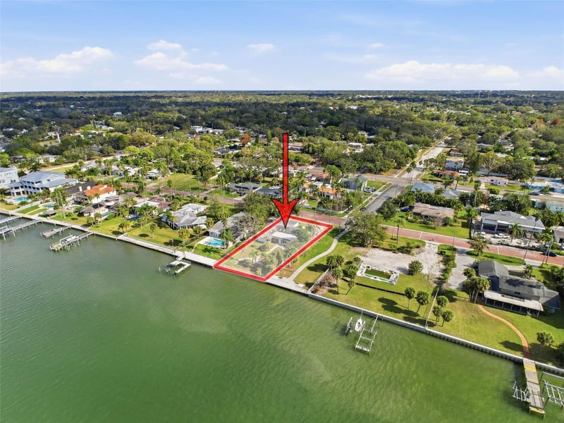 1600 Santa Barbara Dr, Dunedin, FL 34698