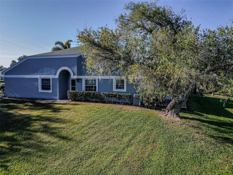17 Penzance Ct, Safety Harbor, FL 34695
