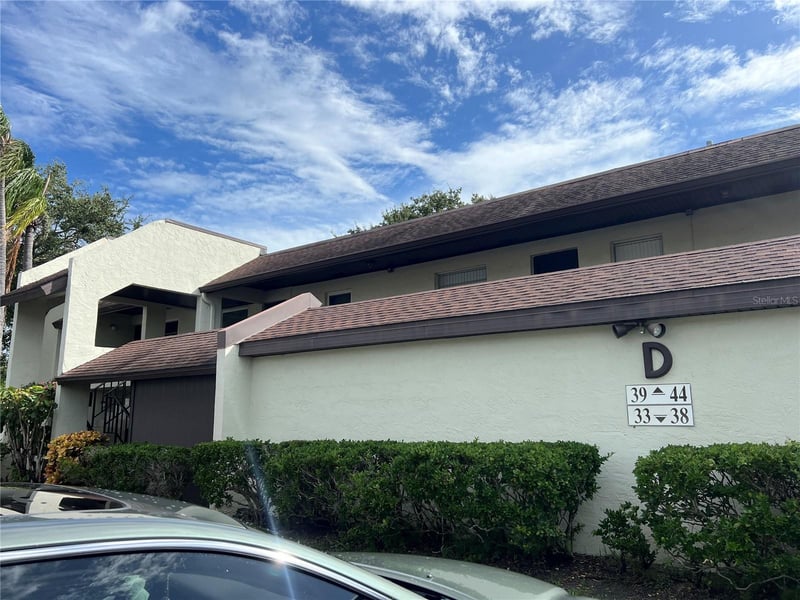 1100 Bay Dr #35, Largo, FL 33770
