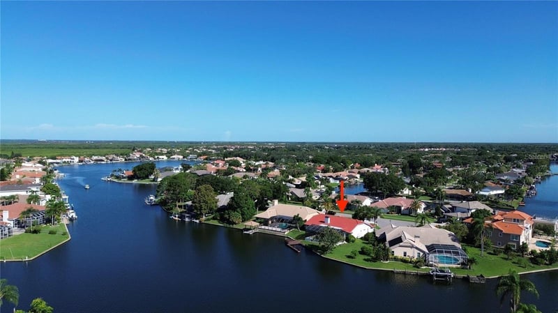 4804 Longwater Way, Tampa, FL 33615