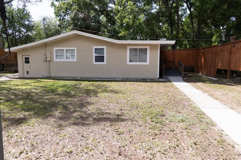 544 Farnum Dr, Tarpon Springs, FL 34689