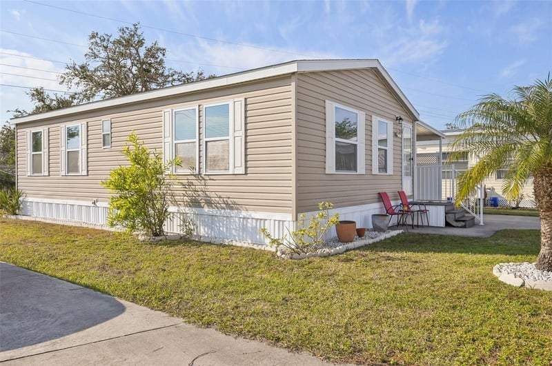 6904 Cortez Rd #10, Bradenton, FL 34210
